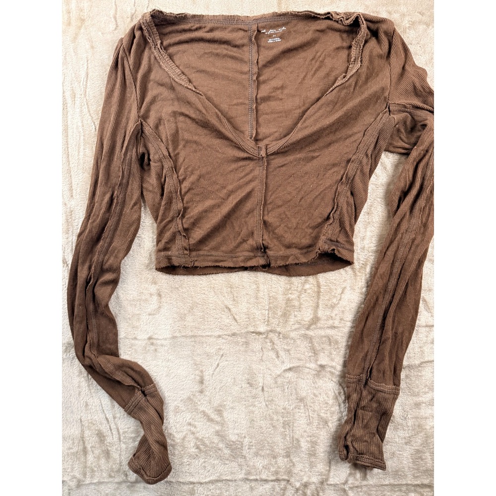 Out From Under Urban Outfitters Brown Ribbed V-Neck‎ Crop Top Long Sleeve Small